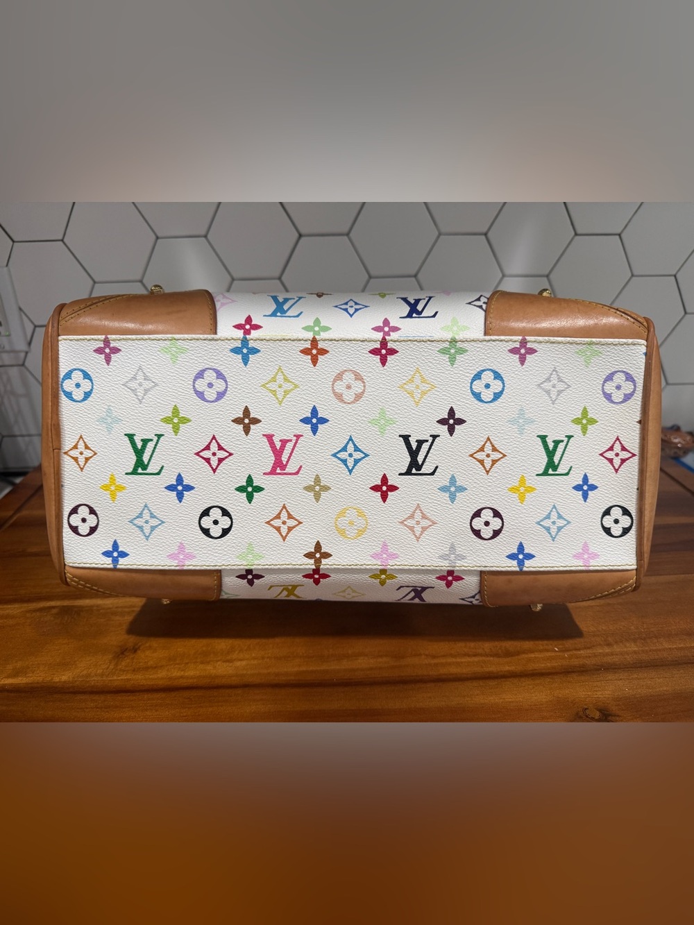Louis Vuitton White Murakami Claudia Multicolor Monogram with Tan Trim - Picture 3 of 10